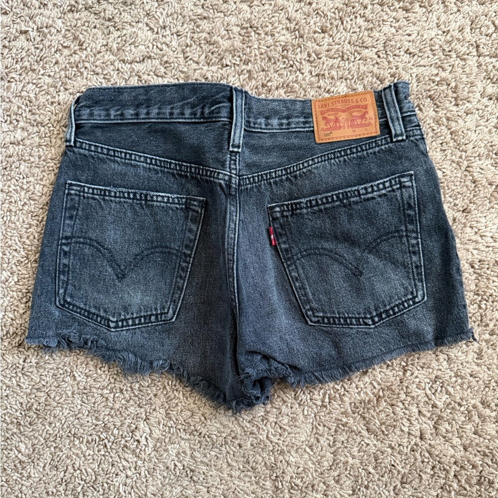 Levi’s Black Denim Shorts - Picture 2 of 3